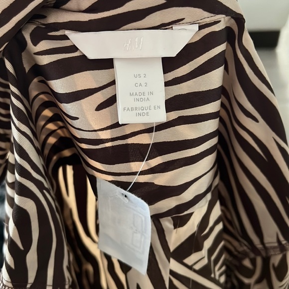 2 dresses! Size 2 H&M dress. The halter is from Arden B. - Picture 2 of 5